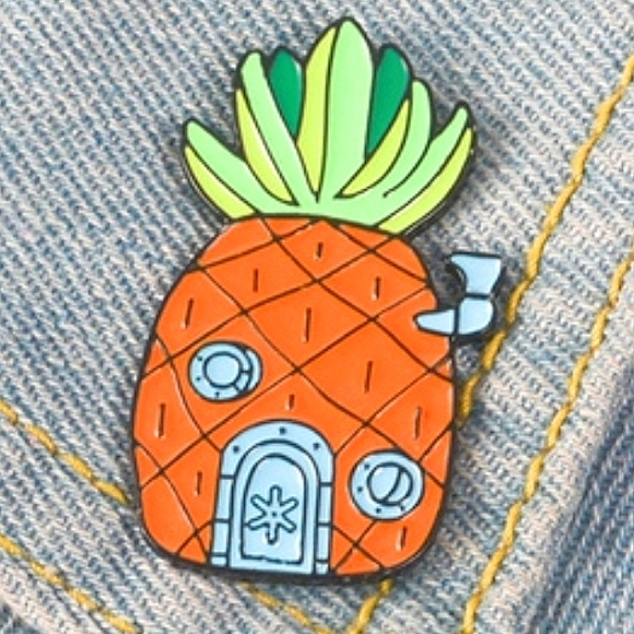 SpongeBob pineapple 🍍 hutch, enamel lapel push pin. - Picture 1 of 3
